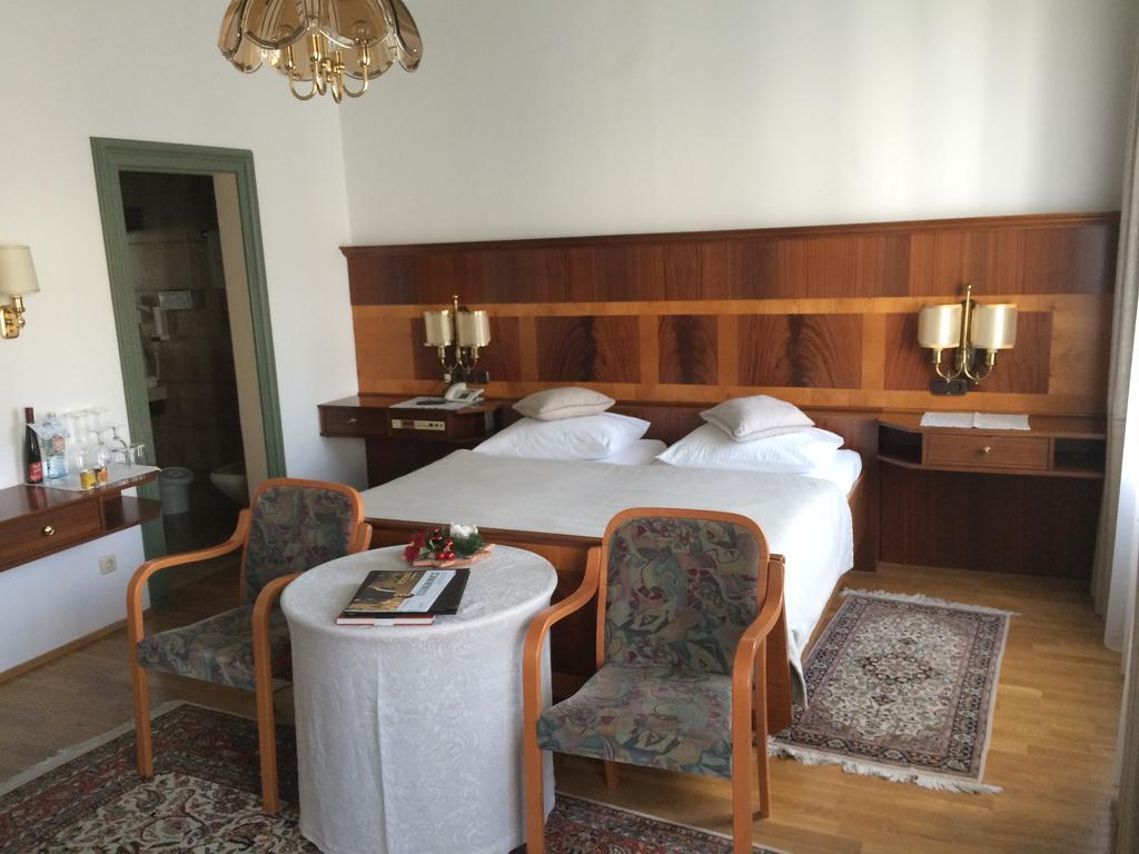 Seehotel Schwan Gmunden Eksteriør billede